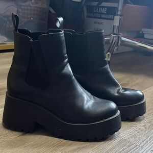 Soda Black Chunky Platform Chelsea Ankle Boots